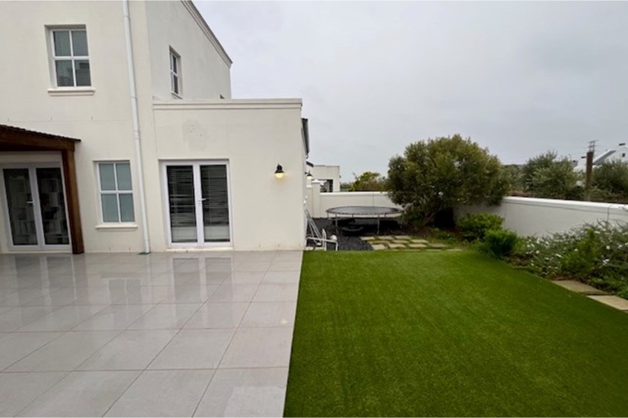 To Let 4 Bedroom Property for Rent in Croydon Olive Estate Western Cape